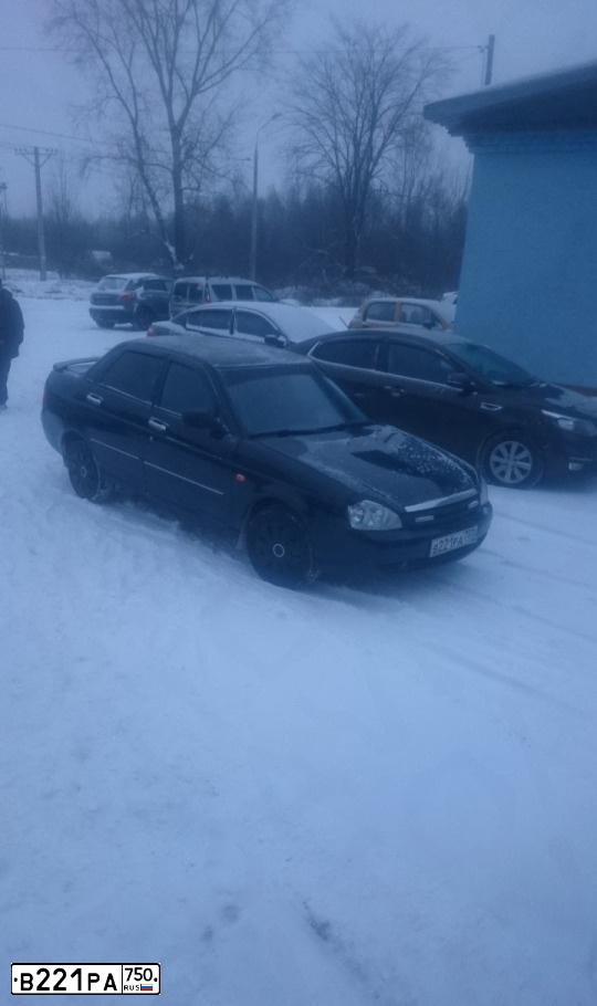 Фото автомобиля LADA PRIORA, 2010 — госномер С698УТ33. Цвет: Сине-Черный
