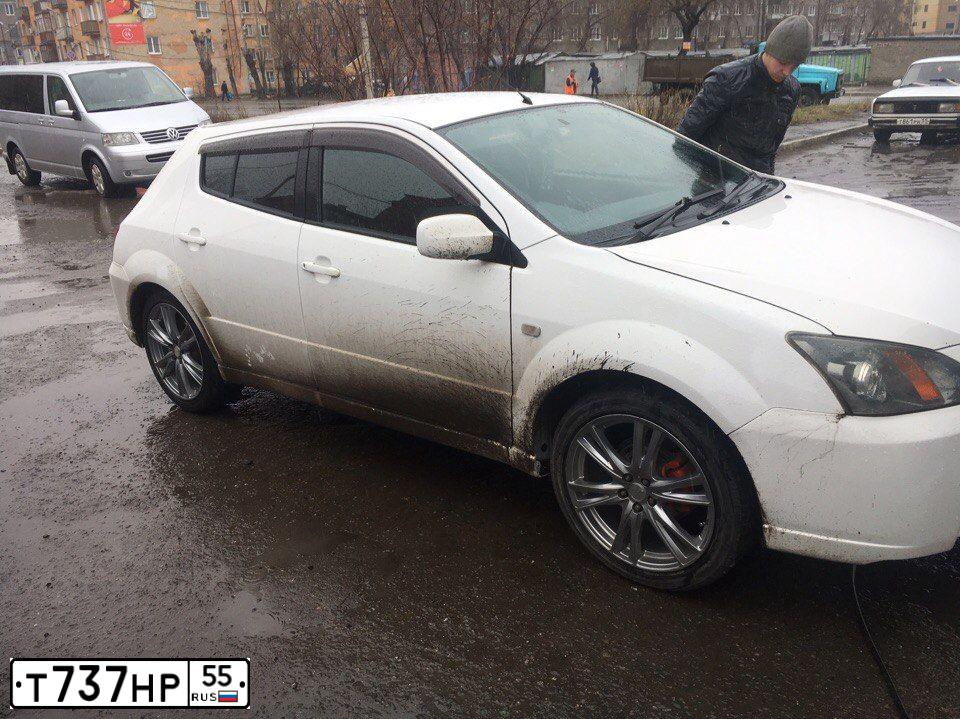 Фото автомобиля TOYOTA WILL VI, 2002 — госномер А688КТ142