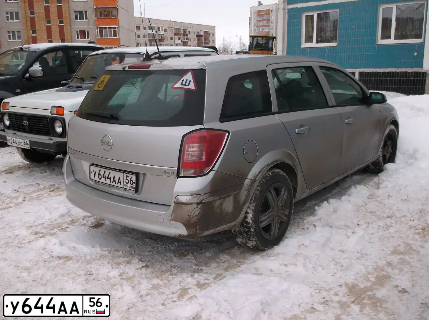 Фото автомобиля OPEL ASTRA, 2009 — госномер Х377МА102. Цвет: СЕРЕБРИСТЫЙ