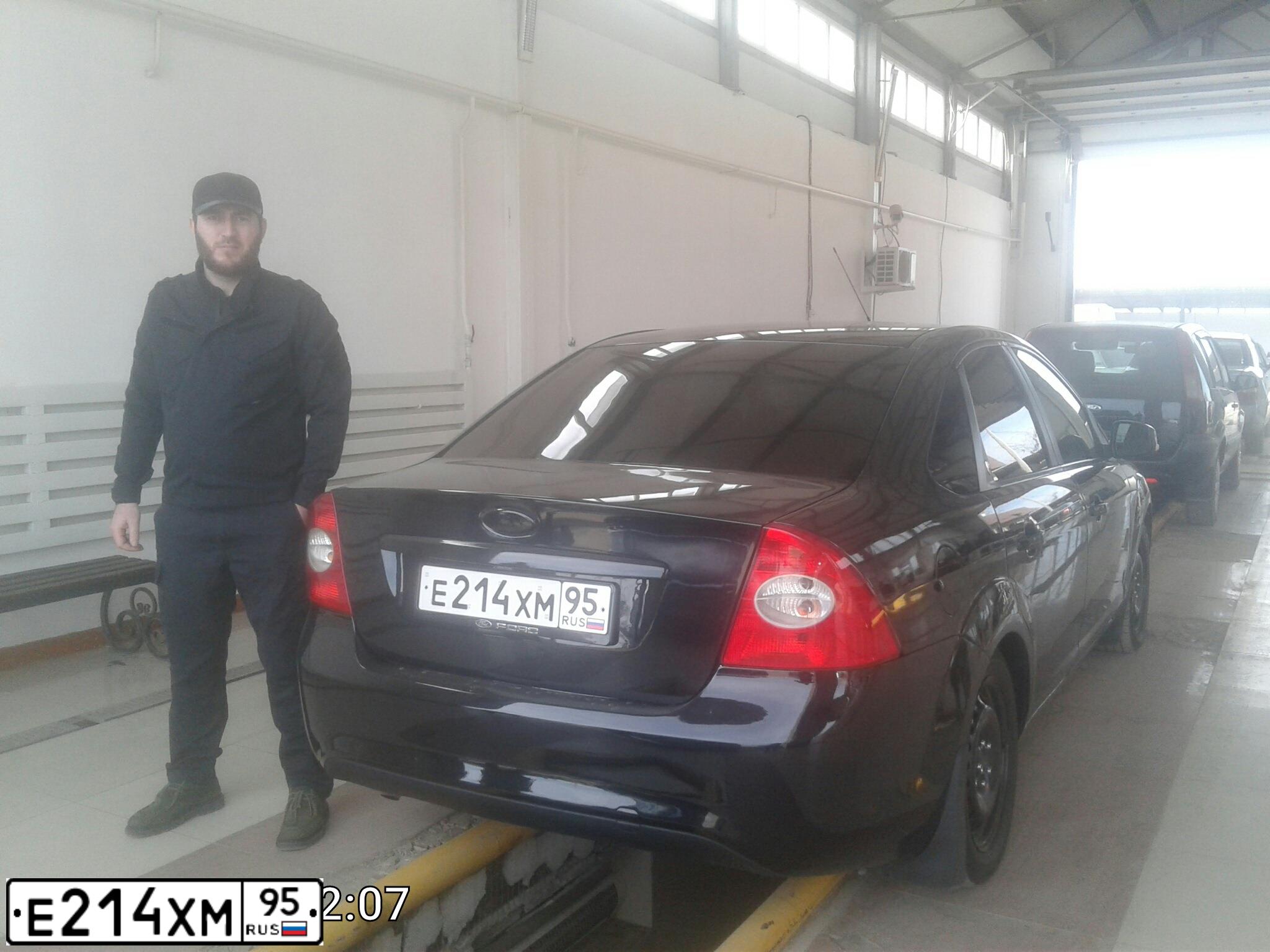 Фото автомобиля FORD FOCUS, 2008 — госномер Е214ХМ95. Цвет: ЧЕРНЫЙ