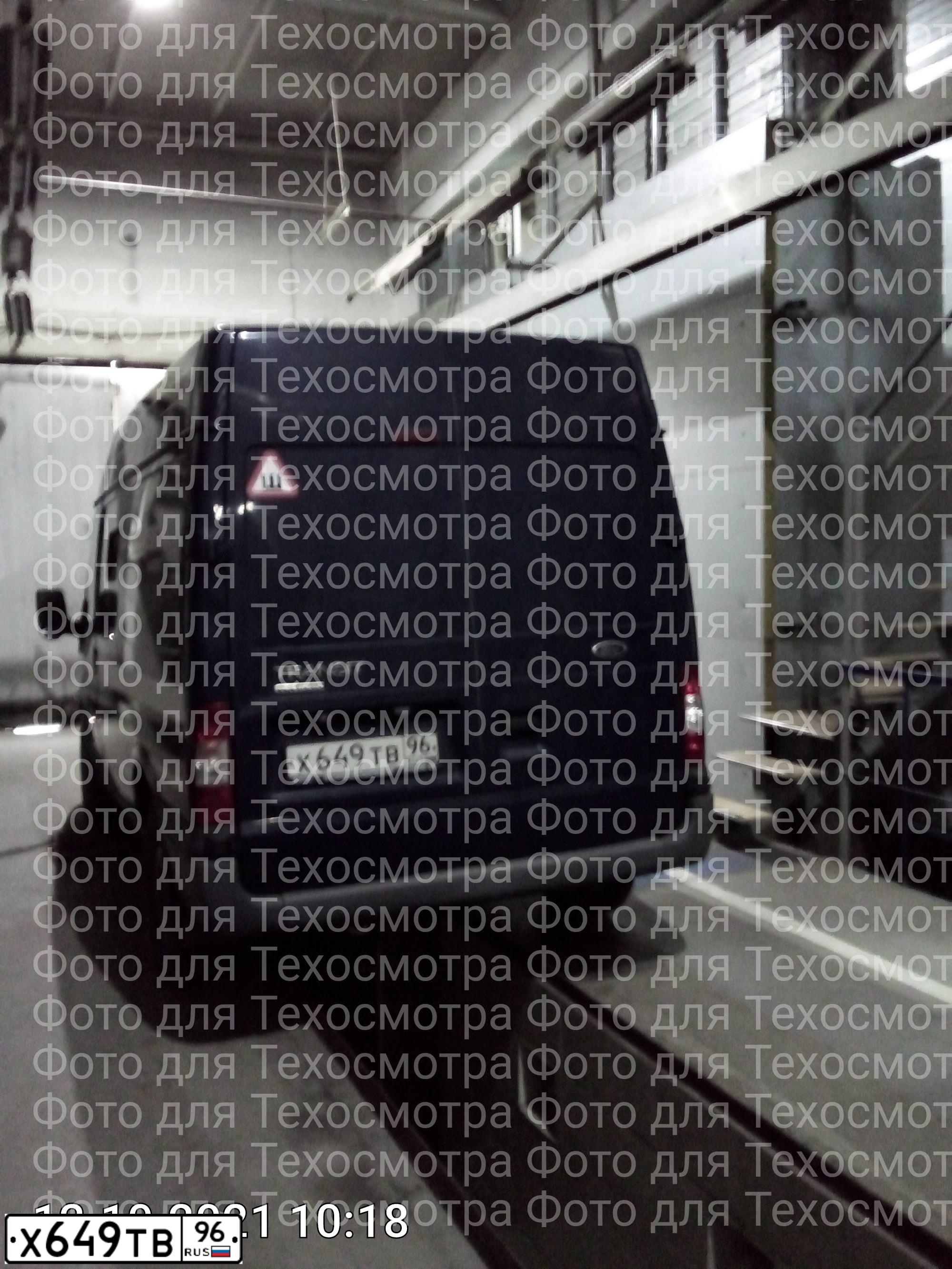 Фото автомобиля FORD TRANSIT, 2012 — госномер В774КХ156. Цвет: СИНЕ-БЕЛЫЙ