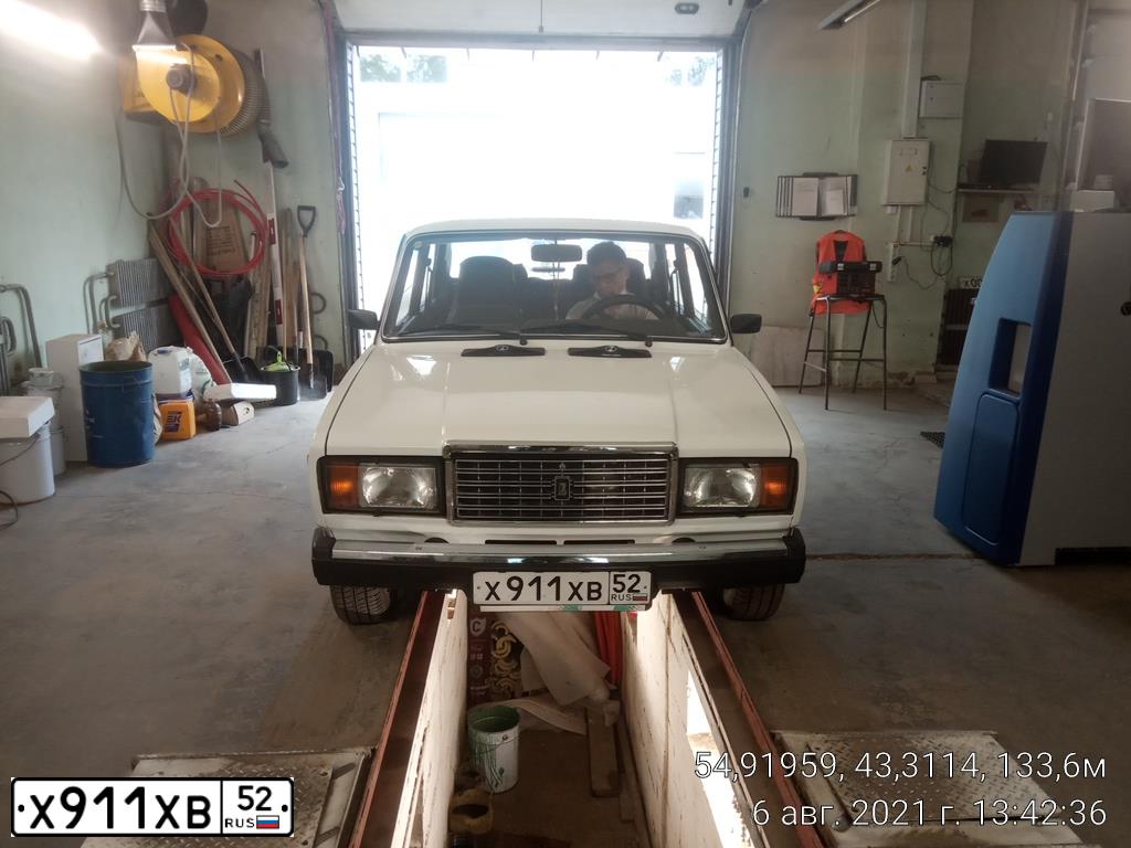 Фото автомобиля LADA 2107, 2010 — госномер Х911ХВ52. Цвет: ЯРКО-БЕЛЫЙ