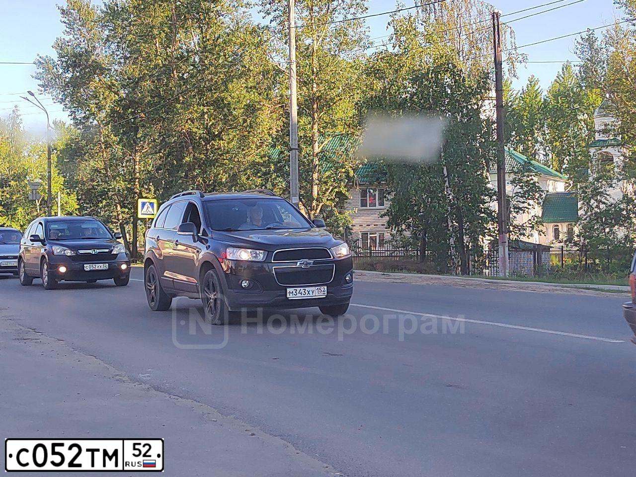 Фото автомобиля HYUNDAI ELANTRA, 2006 — госномер Н316УО152. Цвет: Красный