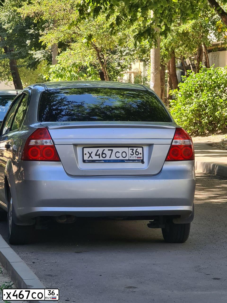 Фото автомобиля CHEVROLET AVEO, 2009 — госномер Х467СО36. Цвет: СЕРЕБРИСТЫЙ