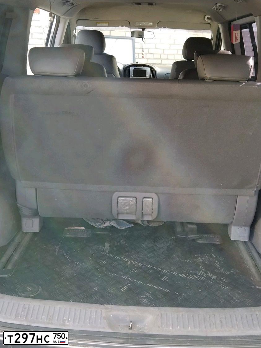 Фото автомобиля HYUNDAI GRAND STAREX, 2012 — госномер М503НМ73. Цвет: СЕРЫЙ