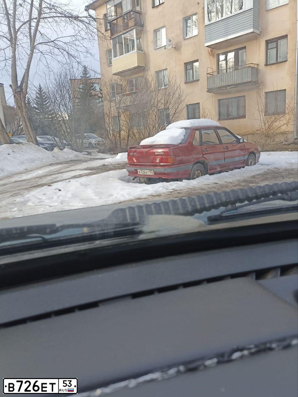 Фото автомобиля LADA 2115, 2002 — госномер М067АР53