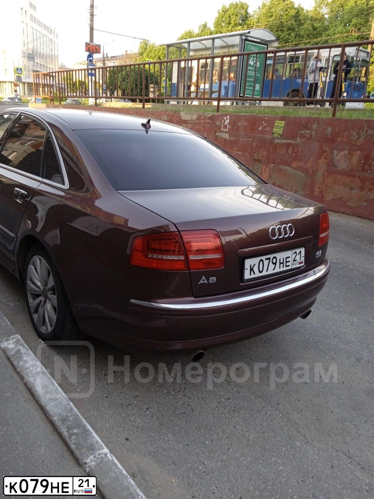 Фото автомобиля AUDI A8, 2007 — госномер К079НЕ21. Цвет: КОРИЧНЕВЫЙ