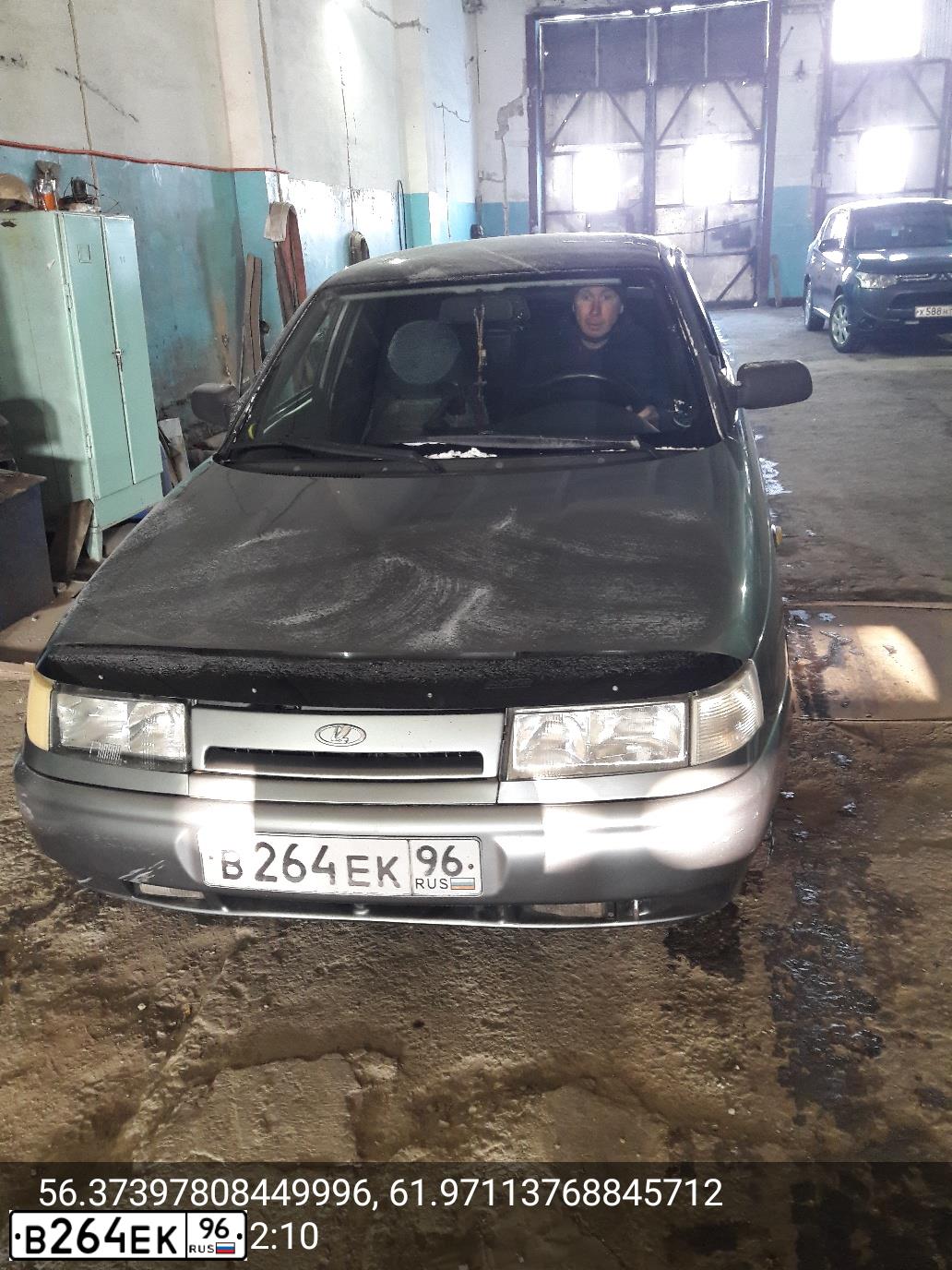 Фото автомобиля LADA 2112 LADA, 2006 — госномер Р157НК45. Цвет: СРЕДНИЙ СЕРО-ЗЕЛЕНЫЙ МЕТ