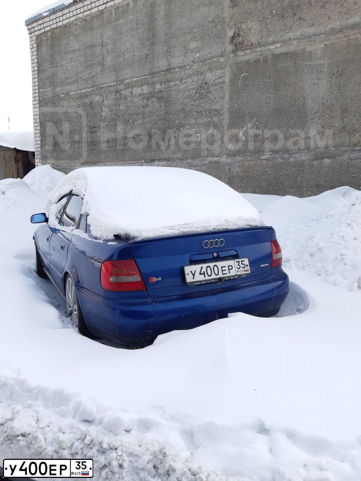 Фото автомобиля AUDI A4, 2000 — госномер М827СН35. Цвет: СИНИЙ