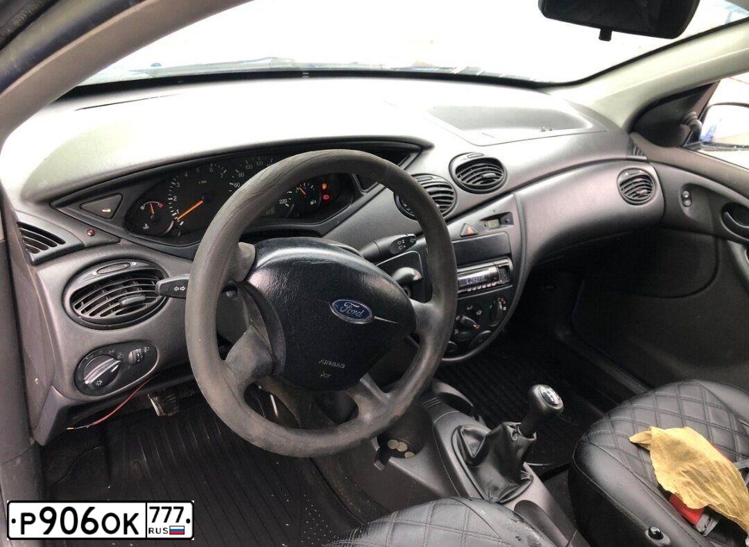 Фото автомобиля FORD FOCUS, 2003 — госномер О030РС46. Цвет: голубой