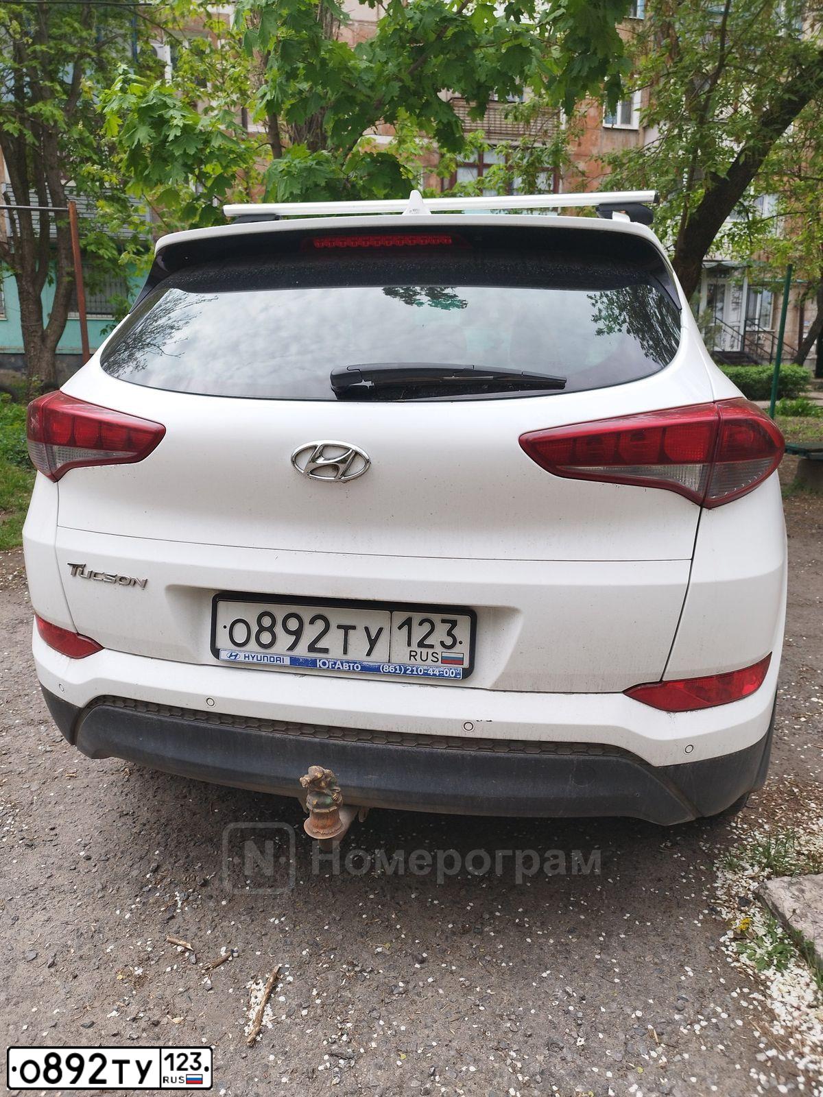 Фото автомобиля HYUNDAI TUCSON, 2018 — госномер Т203ЕА181. Цвет: Белый