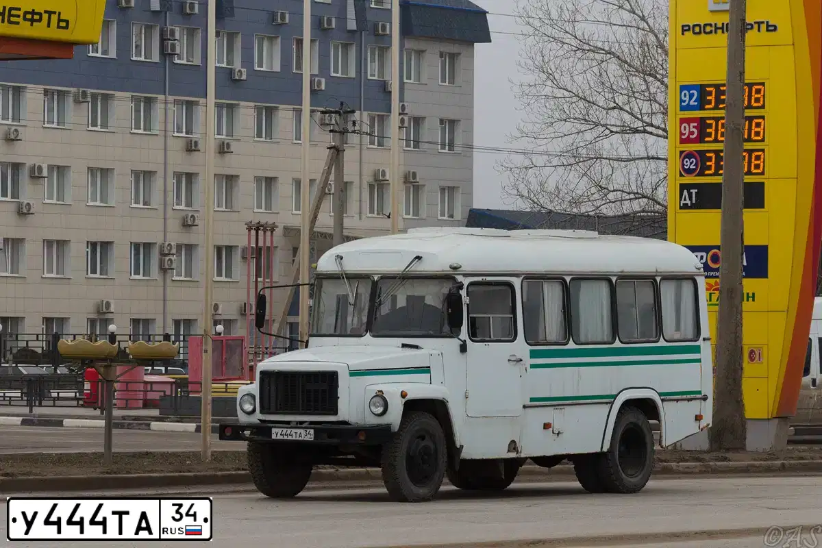Фото автомобиля LADA PRIORA, 2012 — госномер К230РМ134. Цвет: СВЕТЛО СЕРЕБРИСТЫЙ МЕТАЛЛ