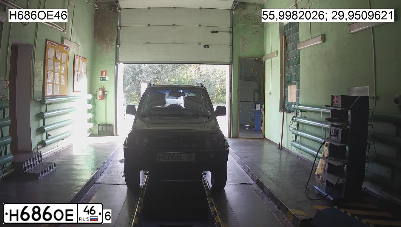 Фото автомобиля SUZUKI JIMNY, 2011 — госномер Е067РС197. Цвет: ЗЕЛЕНЫЙ