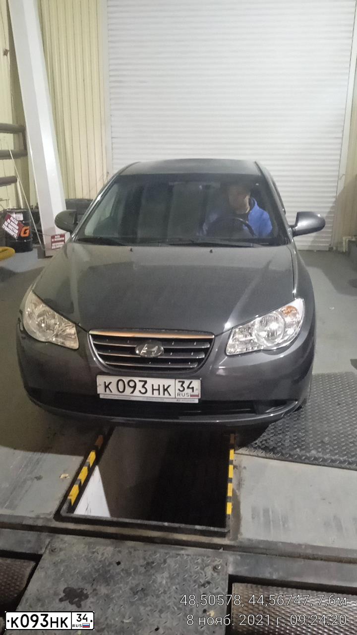 Фото автомобиля HYUNDAI ELANTRA, 2007 — госномер К093НК34. Цвет: СЕРЫЙ