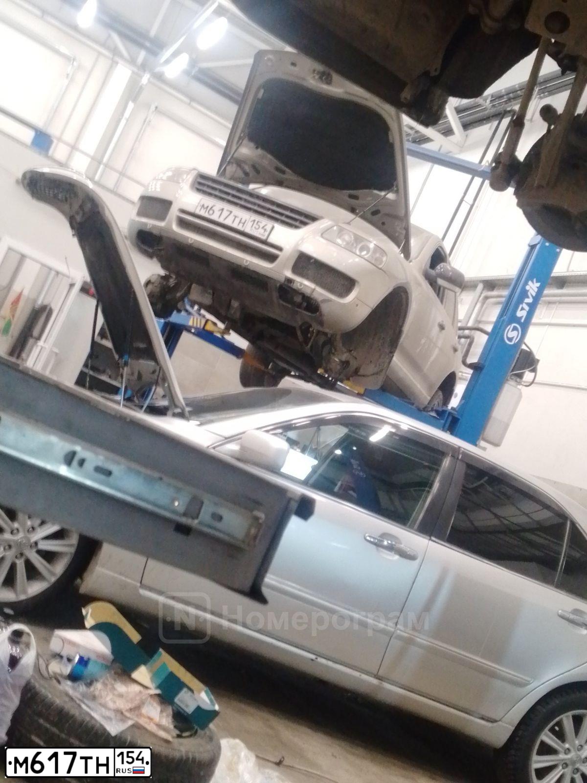 Фото автомобиля VOLKSWAGEN TOUAREG, 2006 — госномер В009ХК72. Цвет: БЕЖЕВЫЙ