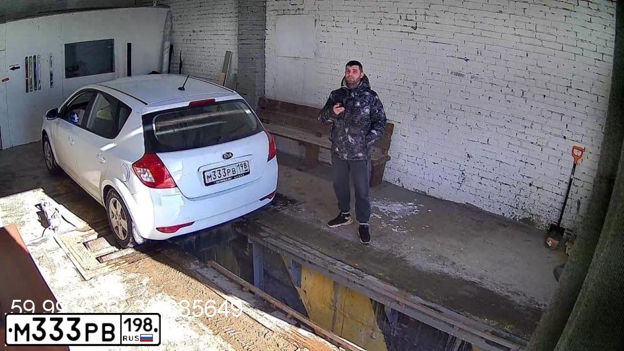 Фото автомобиля KIA CEE'D, 2011 — госномер Н888ХТ178. Цвет: Белый