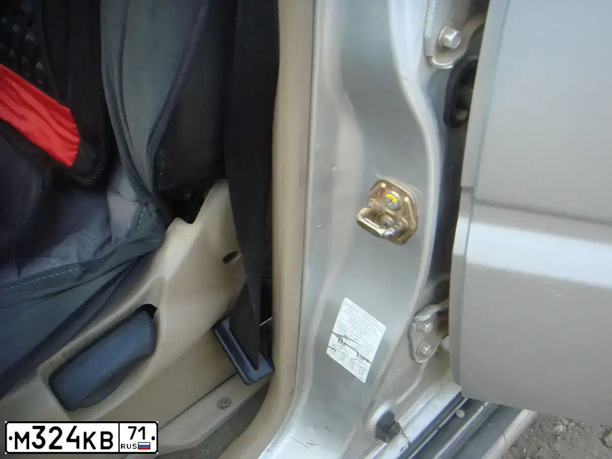 Фото автомобиля NISSAN TERRANO, 2003 — госномер М324КВ71. Цвет: СЕРЕБРИСТЫЙ