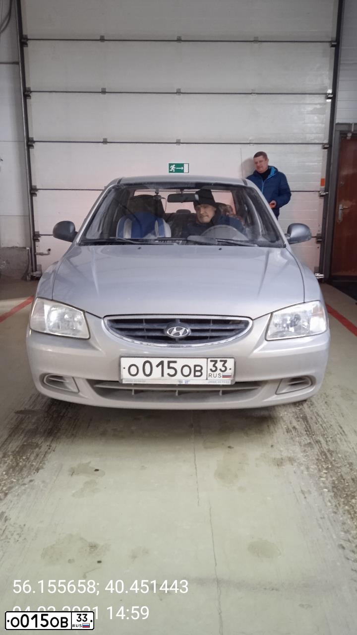 Фото автомобиля TAGAZ ACCENT, 2008 — госномер О015ОВ33. Цвет: СВЕТЛО-БЕЖЕВЫЙ