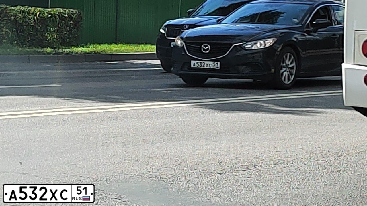 Фото автомобиля MAZDA 6, 2013 — госномер А532ХС51. Цвет: ЧЕРНЫЙ