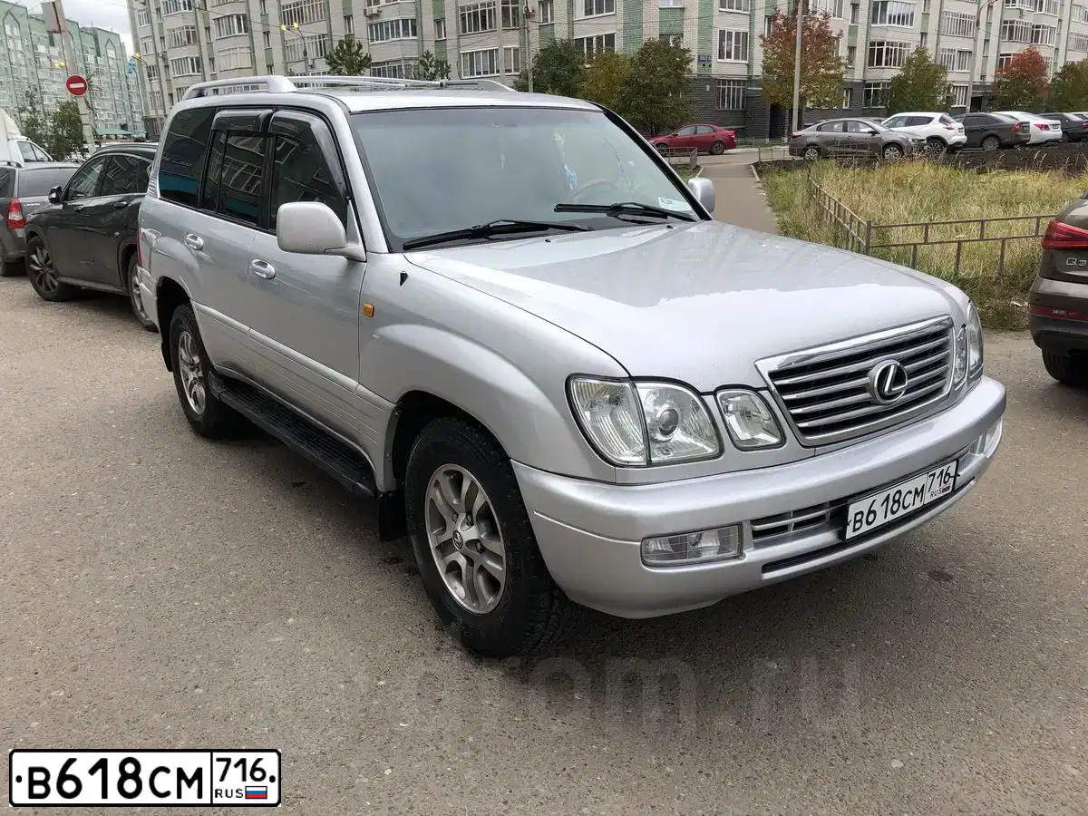 Фото автомобиля LEXUS LX, 2007 — госномер Р700ММ16. Цвет: СЕРЕБРИСТЫЙ