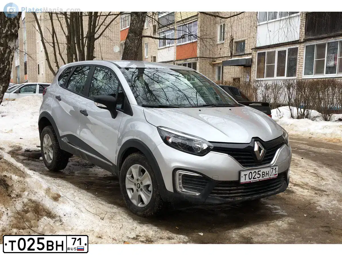Фото автомобиля RENAULT KAPTUR, 2016 — госномер Х180НР71