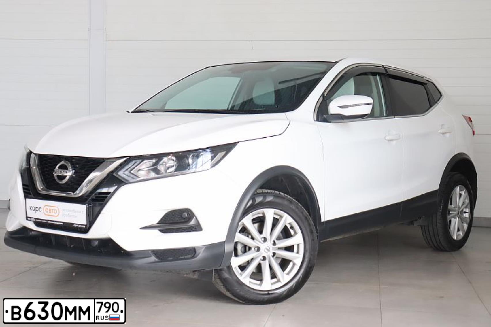 Фото автомобиля NISSAN QASHQAI С ДВИГАТЕЛЕМ МR20 И ПЕРЕДНИМ ПРИВОД, 2021 — госномер В630ММ790. Цвет: Белый