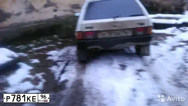 Фото автомобиля LADA 2109 SAMARA, 1993 — госномер Р781КЕ96. Цвет: БЕЛЫЙ