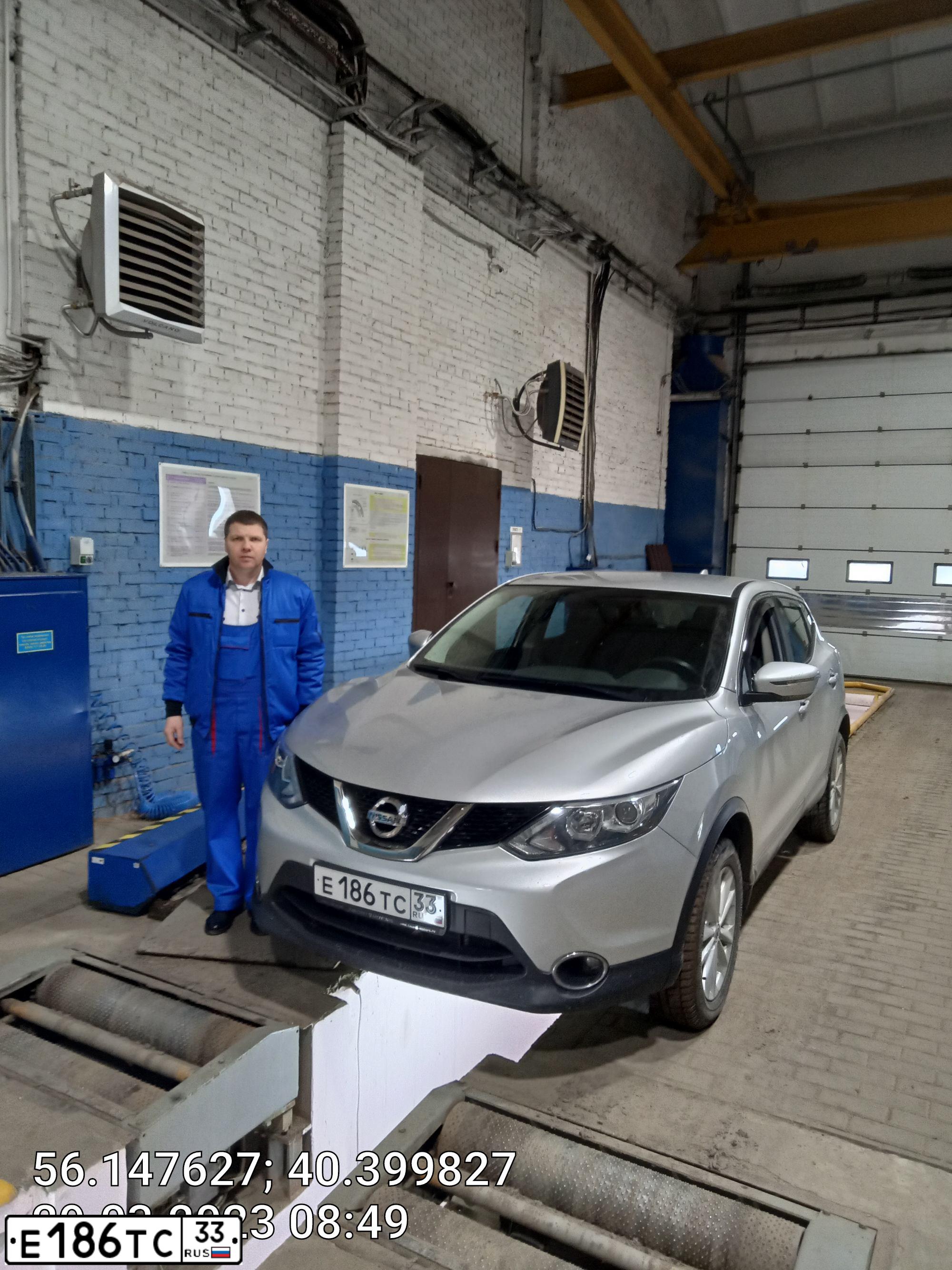 Фото автомобиля NISSAN QASHQAI, 2018 — госномер Е186ТС33. Цвет: СЕРЕБРИСТЫЙ