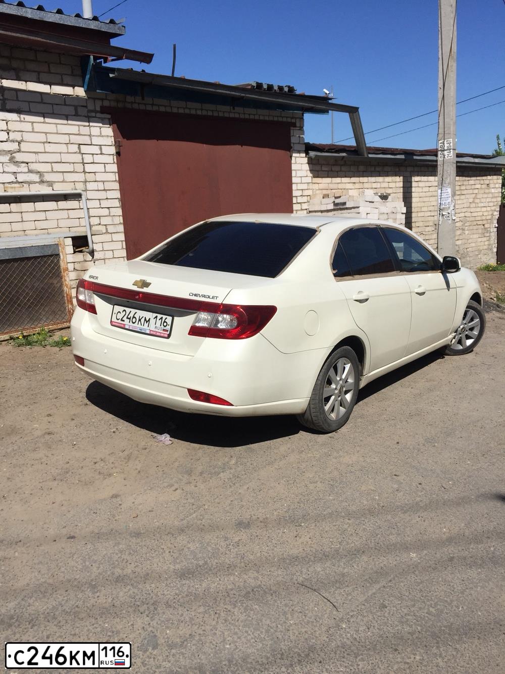 Фото автомобиля CHEVROLET EPICA, 2011 — госномер В551СУ147. Цвет: Белый
