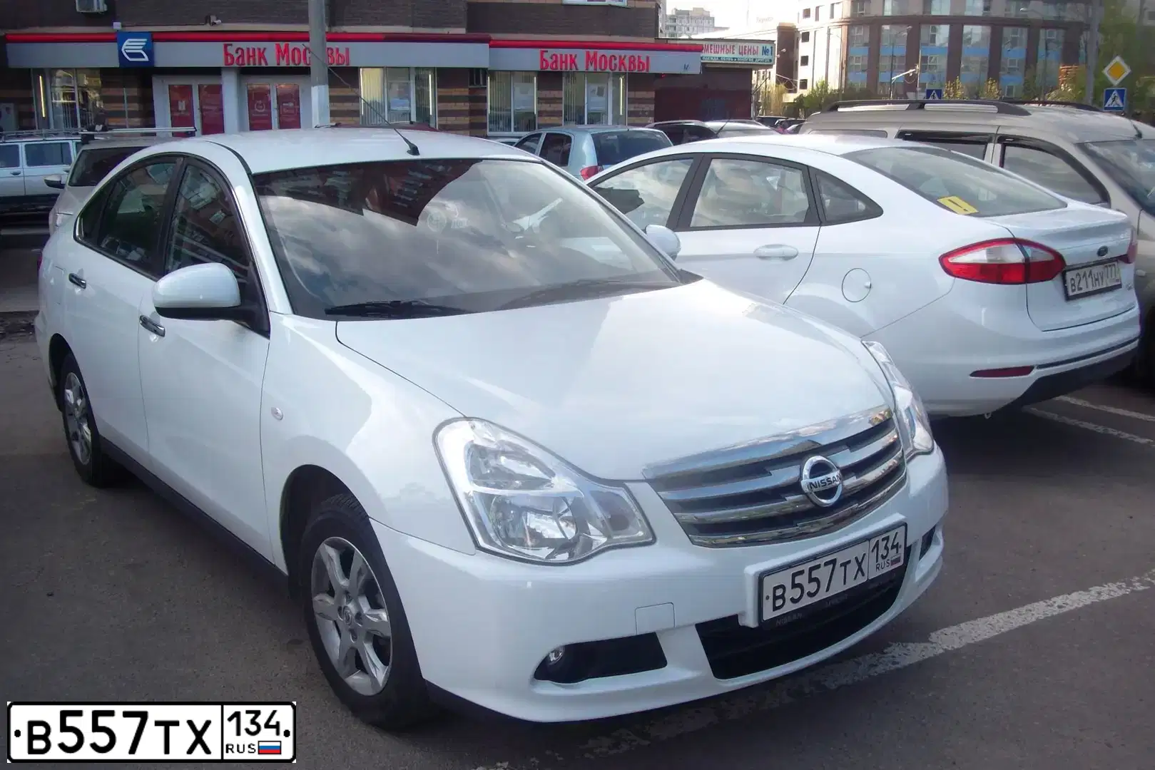 Фото автомобиля HYUNDAI SOLARIS, 2016 — госномер В557ТХ134