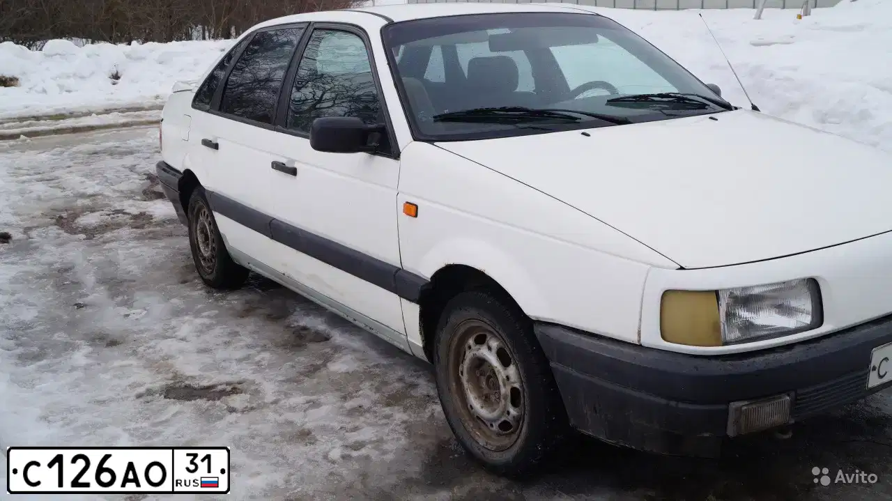 Фото автомобиля VOLKSWAGEN PASSAT, 1990 — госномер С126АО31