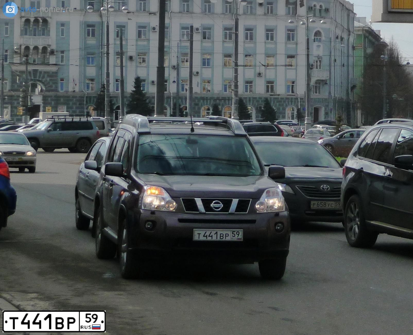 Фото автомобиля NISSAN X-TRAIL, 2008 — госномер У940ТТ716. Цвет: СЕРО-СИРЕНЕВЫЙ