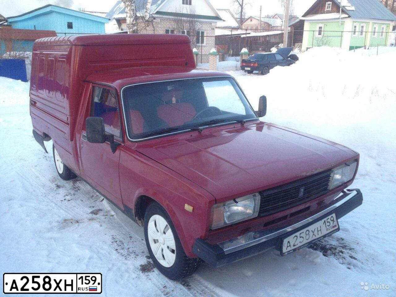 Фото автомобиля IZH 2717, 2007 — госномер М098МН18. Цвет: ПОРТУ