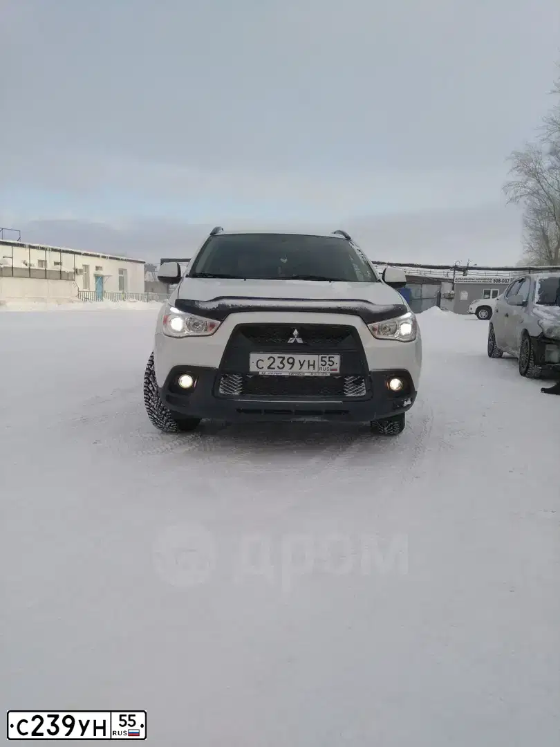 Фото автомобиля MITSUBISHI ASX, 2013 — госномер С239УН55. Цвет: Белый
