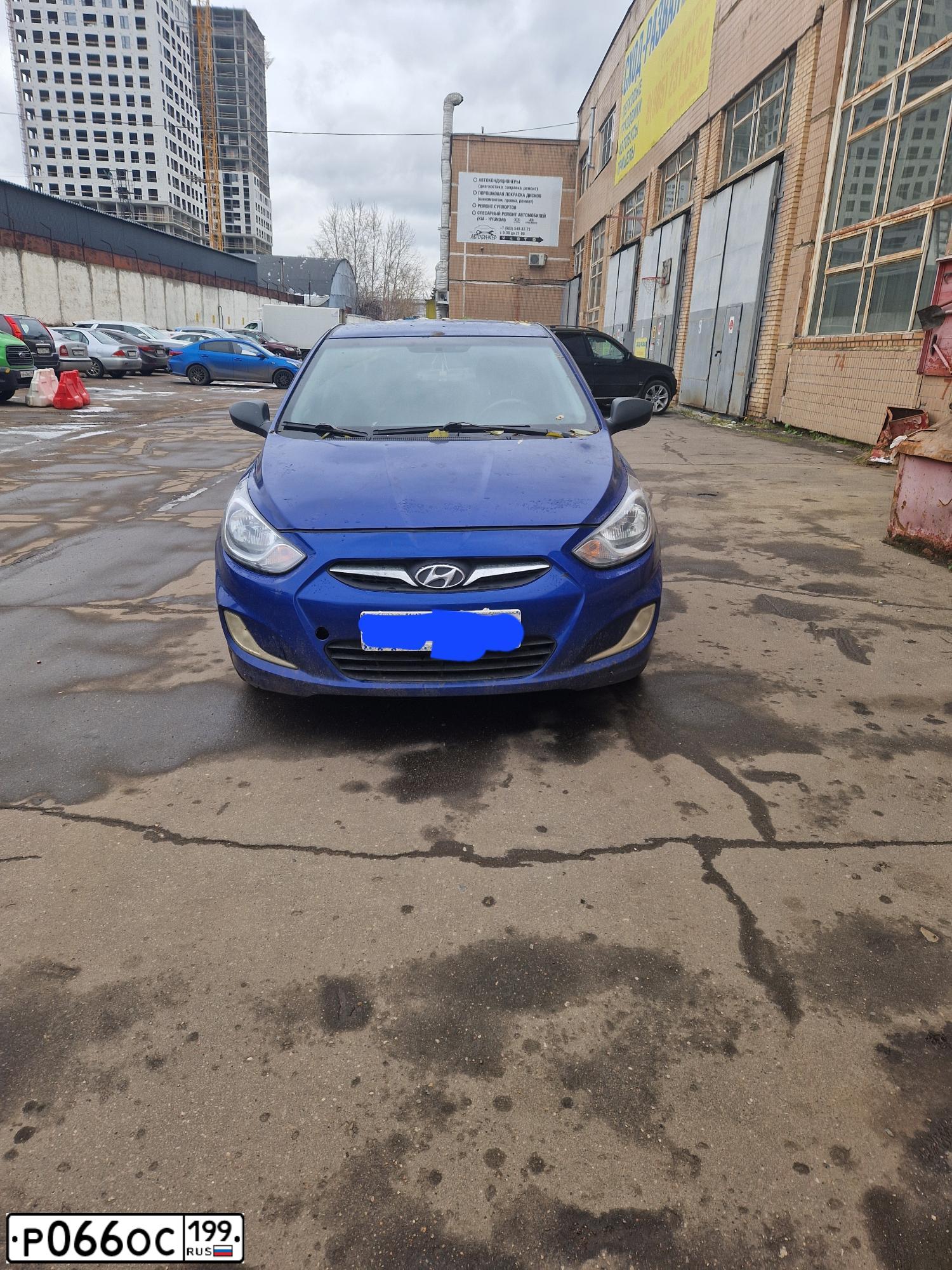 Фото автомобиля HYUNDAI SOLARIS, 2012 — госномер С932КК977. Цвет: СИНИЙ ТЕМНЫЙ