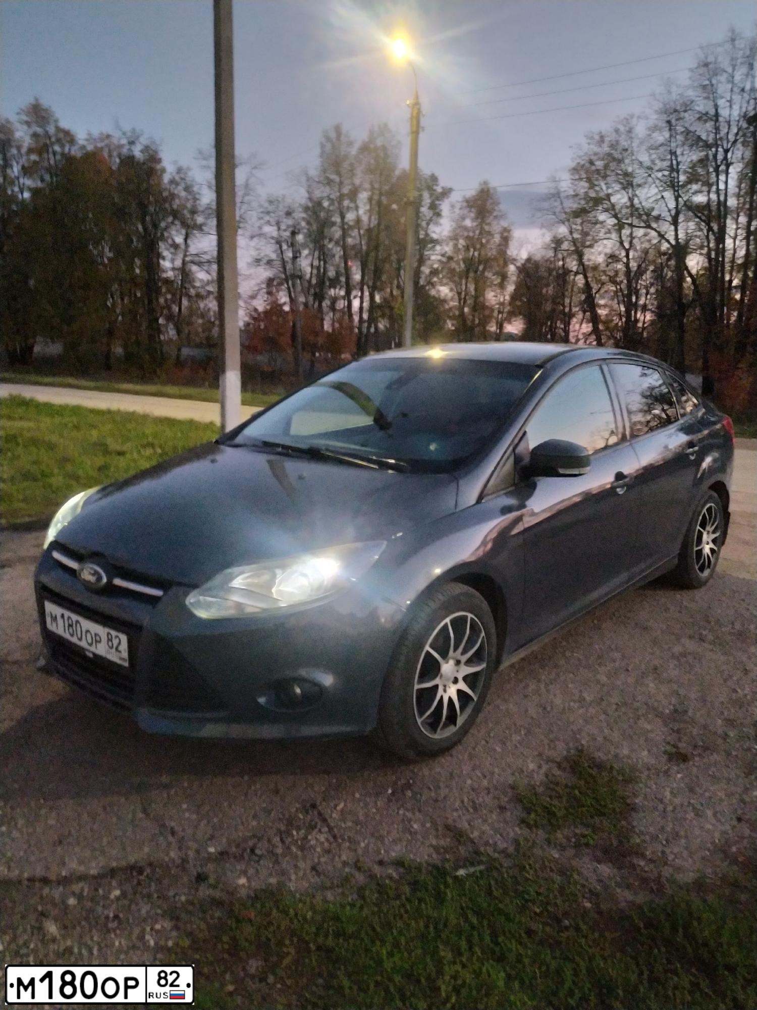 Фото автомобиля FORD FOCUS, 2012 — госномер М657ТС716. Цвет: темно-серый