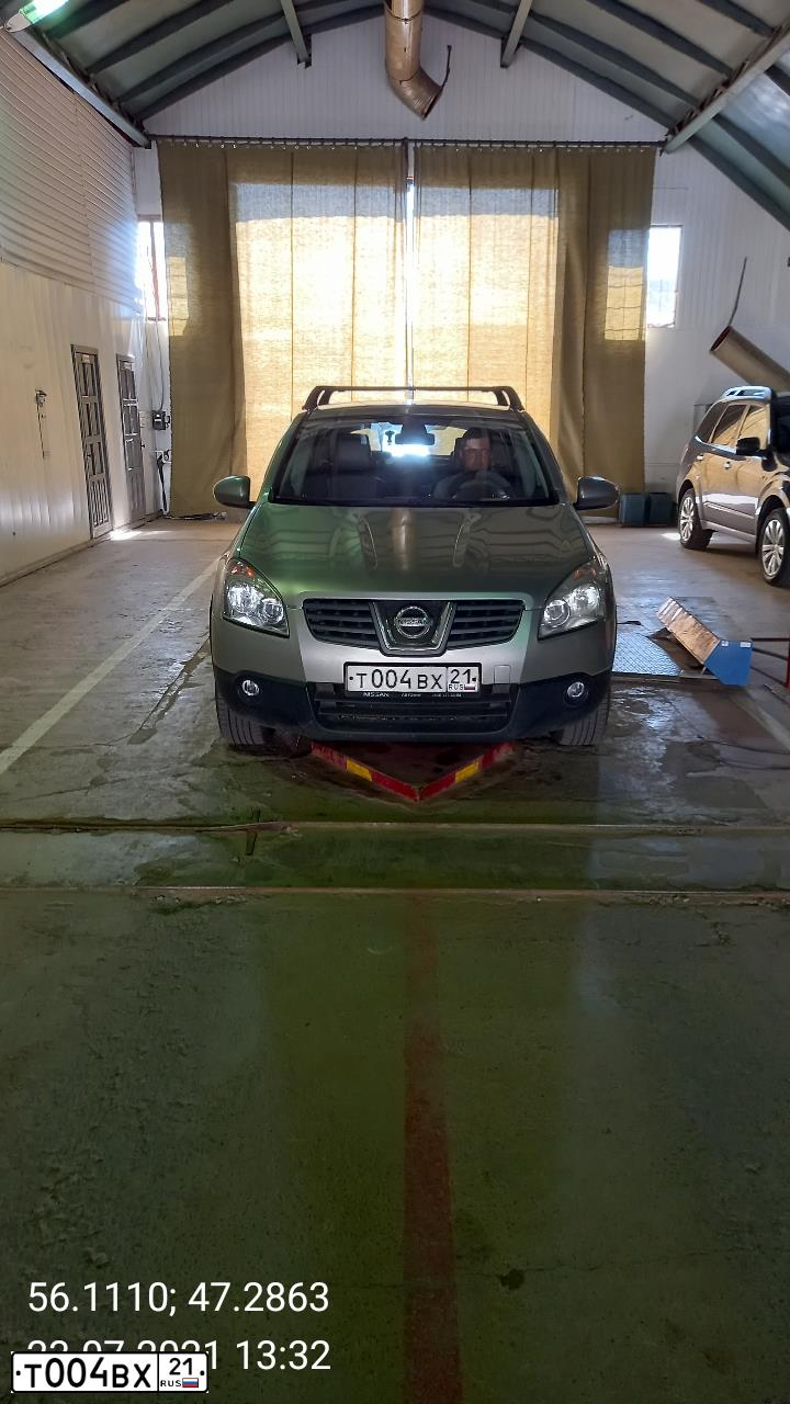 Фото автомобиля NISSAN QASHQAI, 2008 — госномер Т004ВХ21