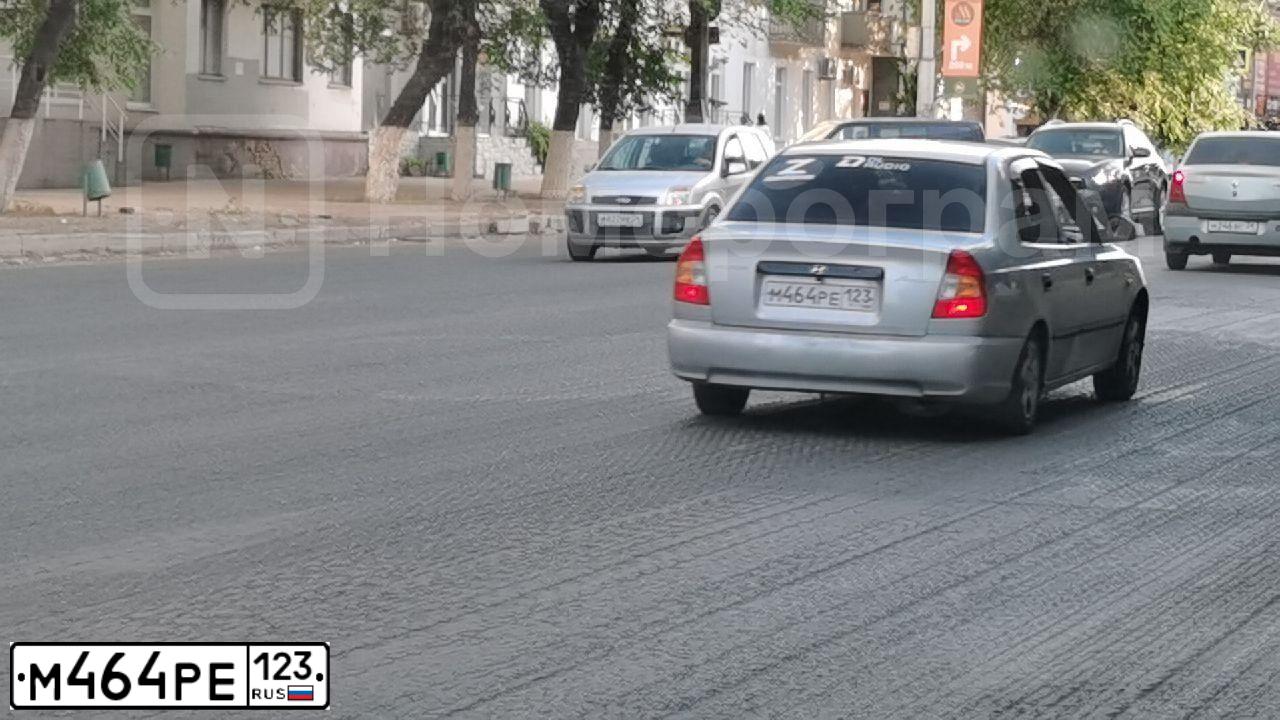 Фото автомобиля TAGAZ Z ACCENT, 2005 — госномер М464РЕ123. Цвет: Серебристый