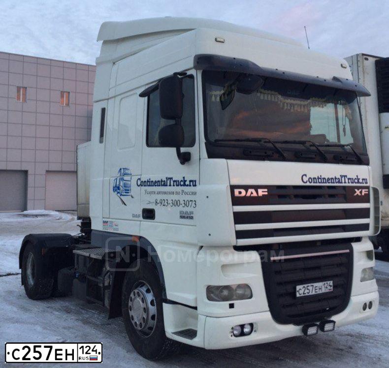 Фото автомобиля DAF XF 105 FT /4X2/, 2011 — госномер С257ЕН124. Цвет: Белый