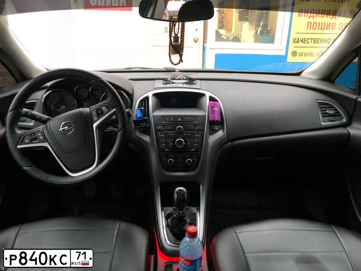 Фото автомобиля OPEL ASTRA, 2014 — госномер Р840КС71. Цвет: КОРИЧНЕВЫЙ МЕТАЛЛИК