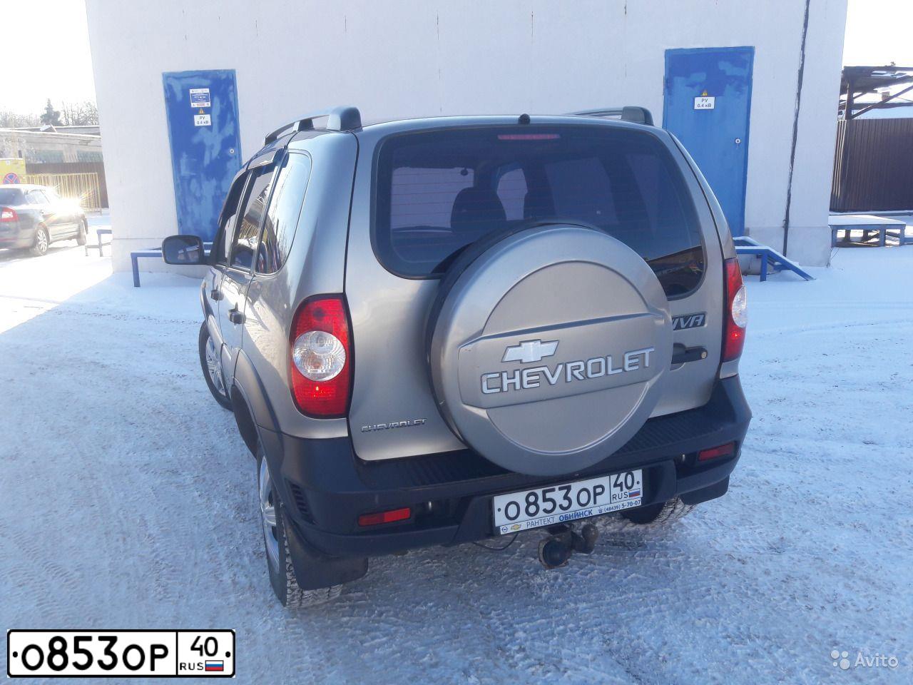 Фото автомобиля CHEVROLET NIVA, 2012 — госномер М777ОУ40. Цвет: СЕРО-КОРИЧНЕВЫЙ МЕТАЛЛИК