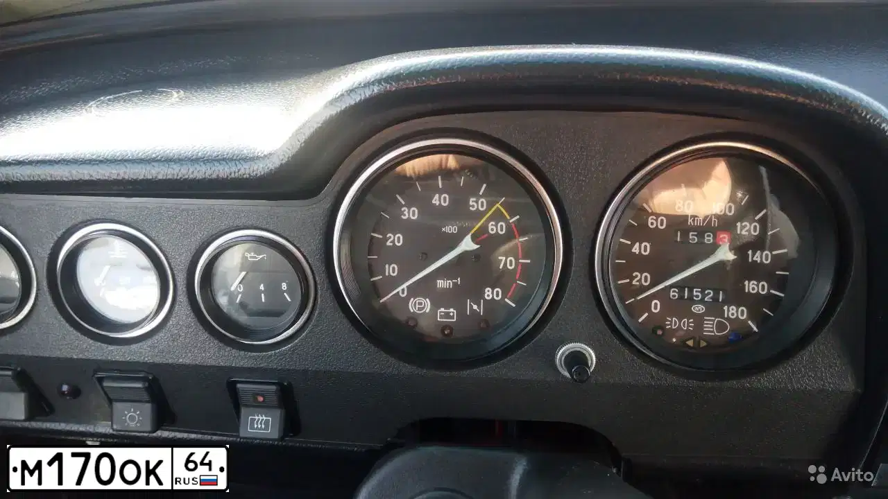 Фото автомобиля LADA 2107, 1999 — госномер Р547УС64. Цвет: ЯРКО БЕЛЫЙ