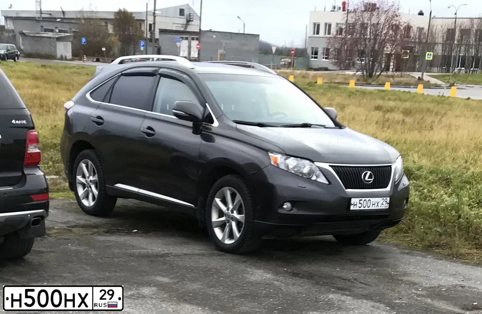 Фото автомобиля LEXUS RX350, 2009 — госномер А475ТВ51. Цвет: СЕРЫЙ