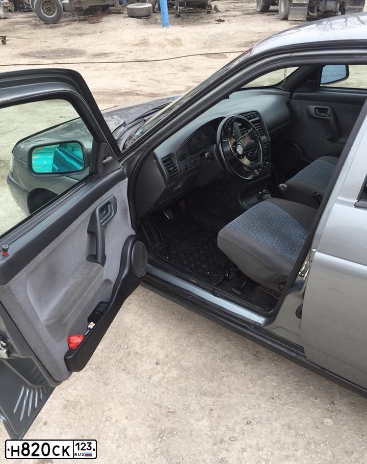 Фото автомобиля LADA 2112, 2007 — госномер Н820СК123. Цвет: СРЕД СЕР -ЗЕЛЕН МЕТ