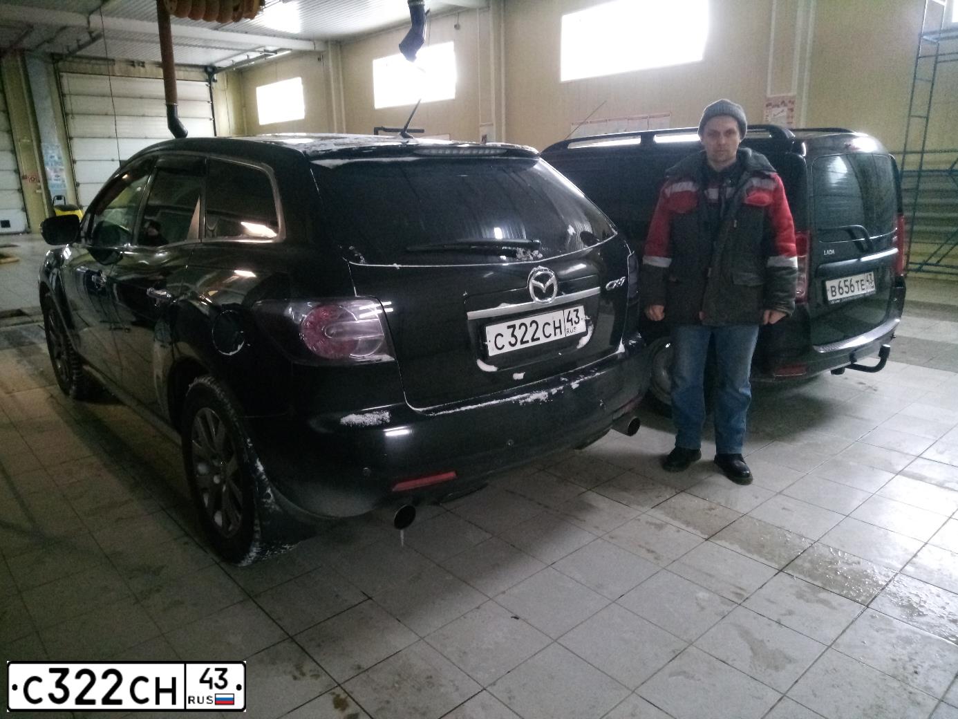 Фото автомобиля MAZDA CX-7, 2007 — госномер С552УМ43. Цвет: ЧЕРНЫЙ