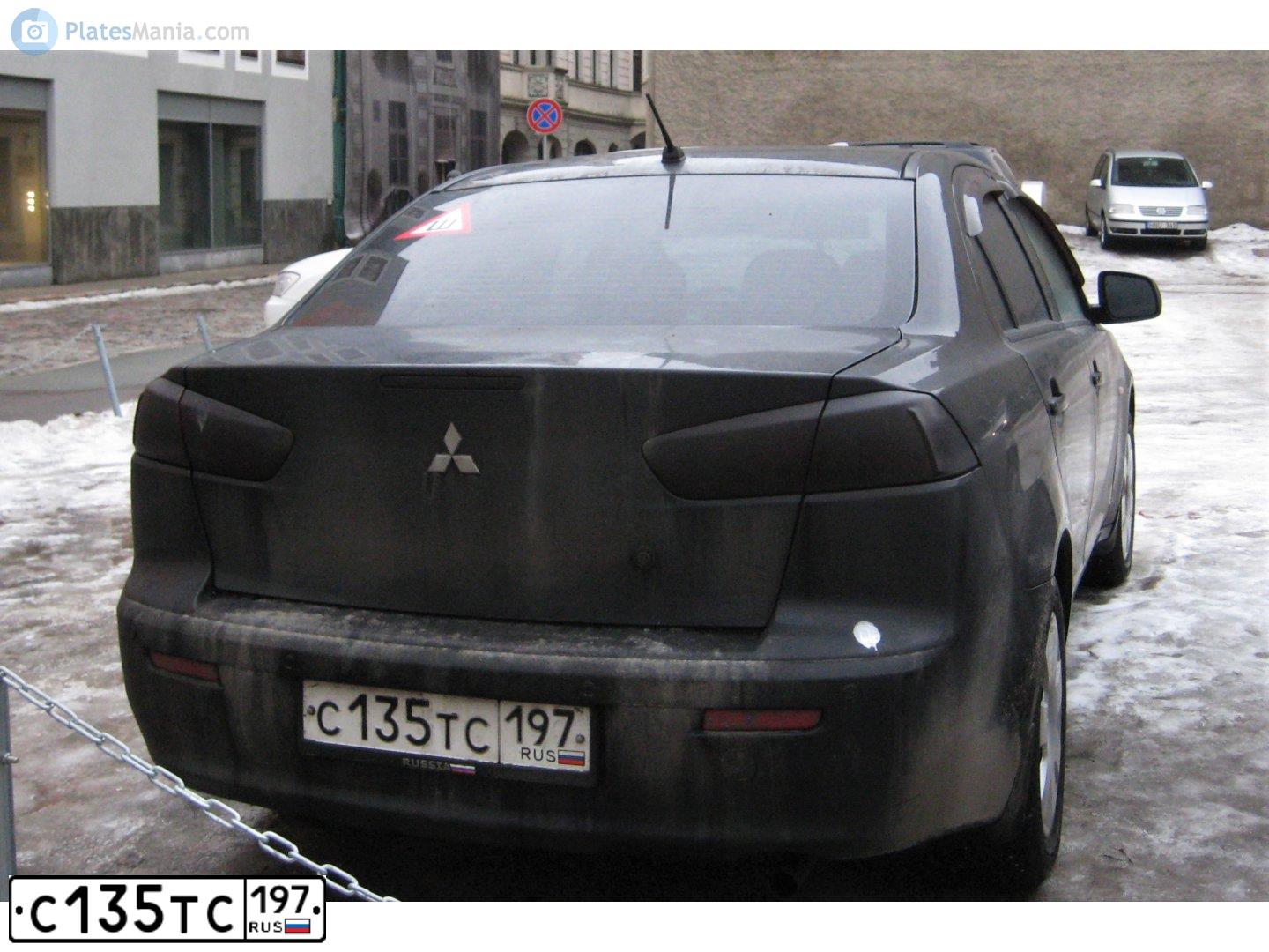 Фото автомобиля MITSUBISHI LANCER, 2007 — госномер С135ТС197. Цвет: ЧЕРНЫЙ