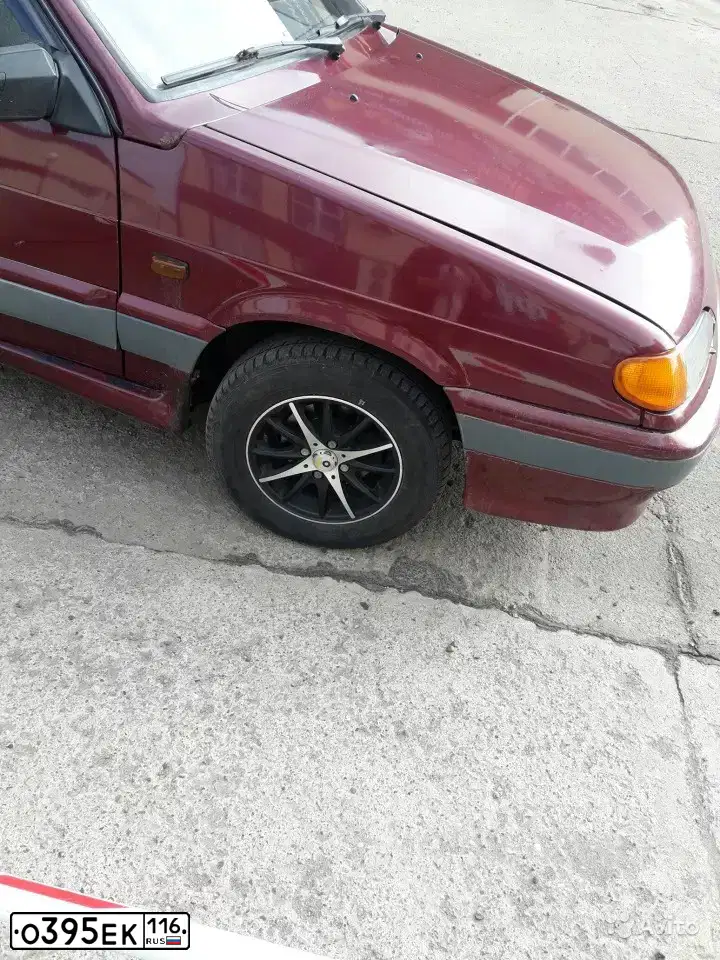 Фото автомобиля LADA 2115 SAMARA, 2005 — госномер М805УА116. Цвет: ТЕМНО-МАЛИНОВЫЙ