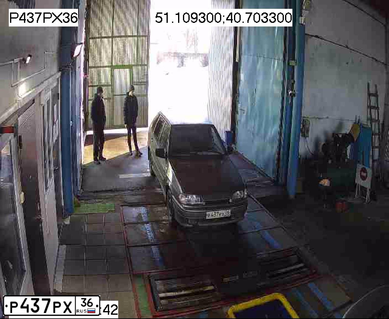 Фото автомобиля LADA 2114 SAMARA, 2010 — госномер У308МА136. Цвет: СРЕДНИЙ СЕРО-ЗЕЛЕНЫЙ МЕТ.