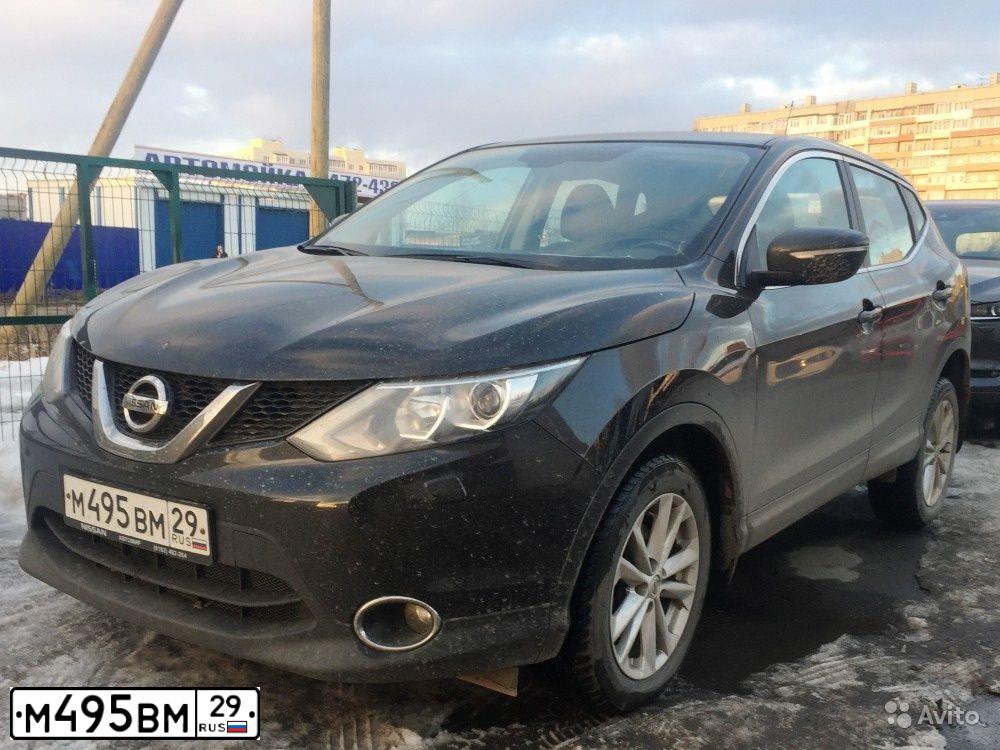 Фото автомобиля NISSAN QASHQAI, 2014 — госномер М676ОО29. Цвет: ЧЕРНЫЙ