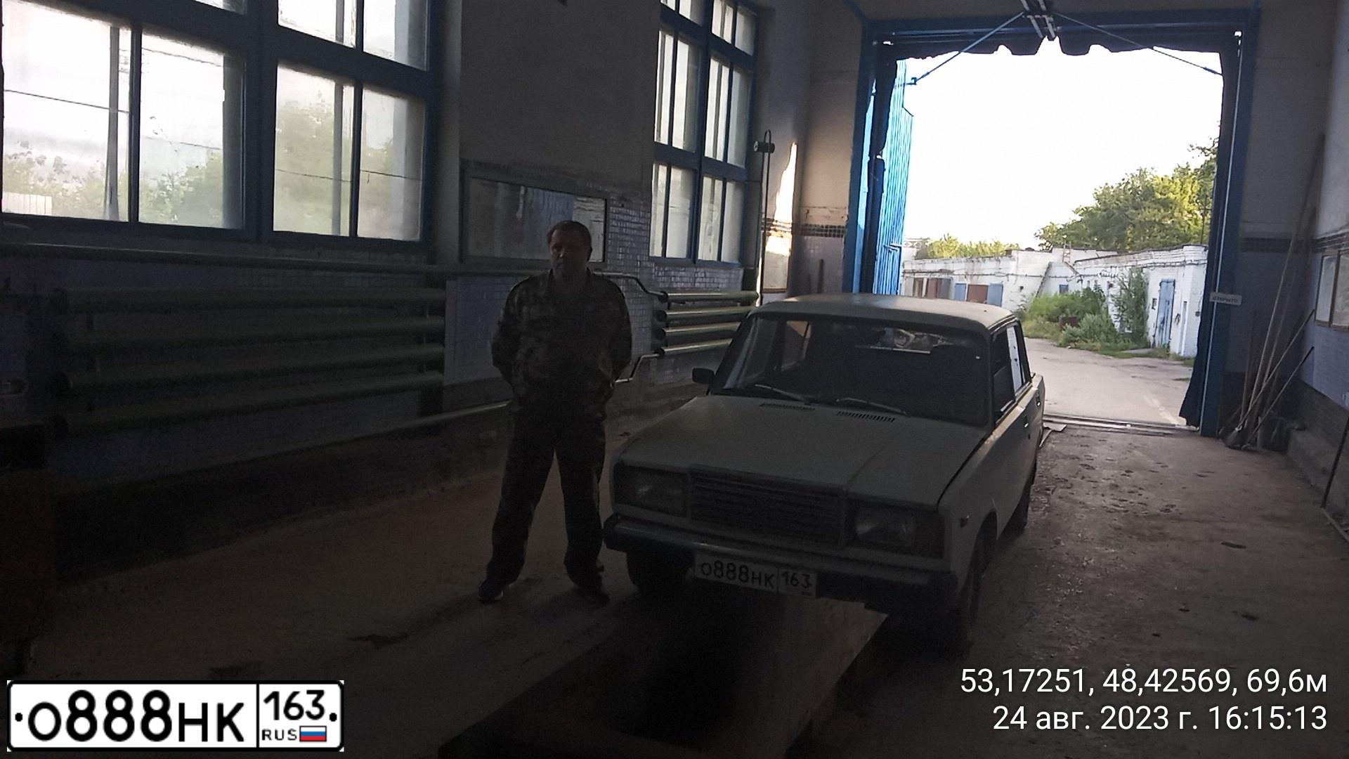 Фото автомобиля LADA 2107, 2008 — госномер К063МУ63. Цвет: ЯРКО-БЕЛЫЙ